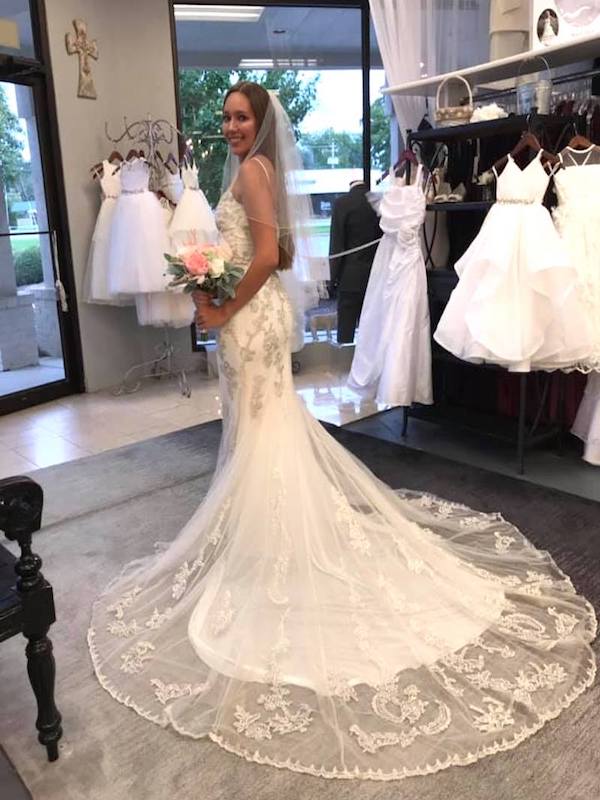 Heavens to Betsy Bridal Store. Wedding dresses, formal dresses, prom dresses, Quinceañera dresses.